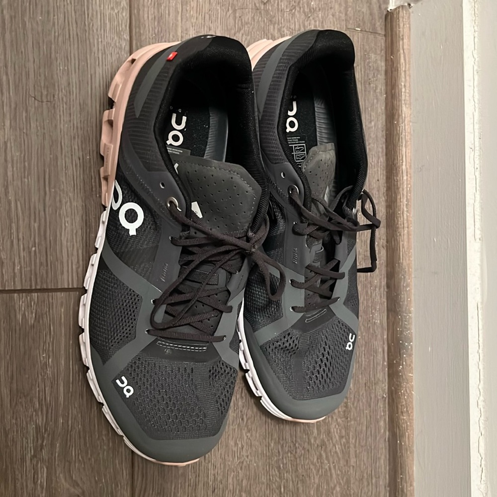 QC Cloudflow On Cloud Lightweight Runners Sneakers Women's 11